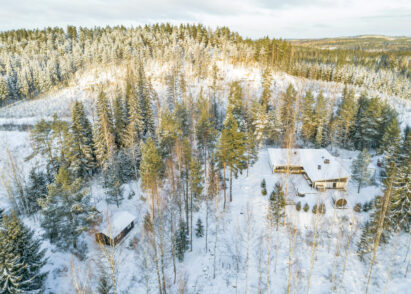 Villa Springrock in its winter attire.