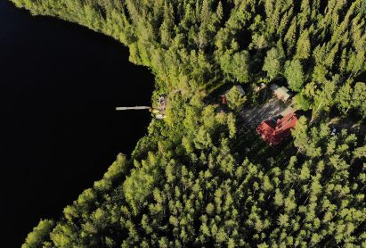 The Evo Ruuhijärvi area provides a tranquil venue for meetings, celebrations, or holidays on the peaceful shore of a wilderness lake.