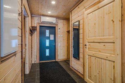 Aulanko Lake Villa's entrance hall.