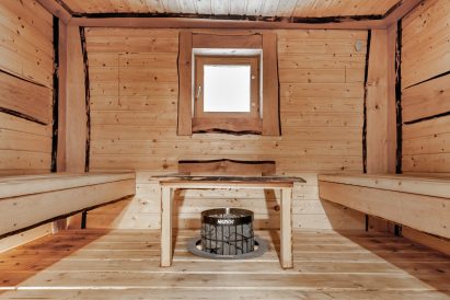 Sauna room of Aulanko Lakeside's indoor sauna compartment.