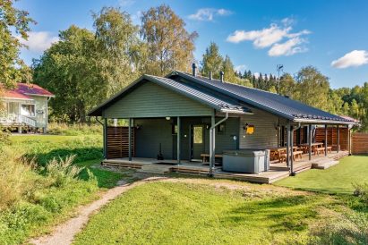 Aulanko Lakeside's main villa, with an electrically heated outdoor jacuzzi on the terrace. In the background on the left is the Small Villa.