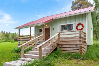 Lakeside sauna of Aulanko Grand Villa.