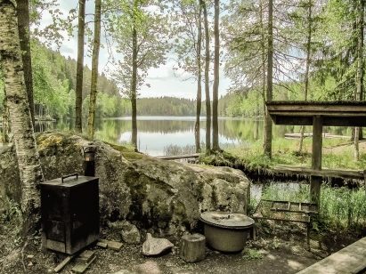 At Evo Syväjärvi's fireplace, there is also a smoking chamber for smoking the fish caught from the lake.