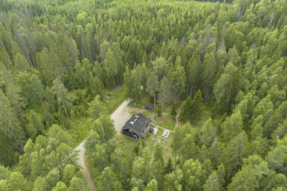 Evo Wilderness Villa is the only residential property on a large forest estate, ensuring peace and quiet for guests.