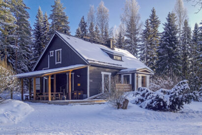 Tavastia Privacy in its winter attire.