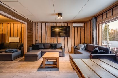 The living room at Tavastia Privacy is located at the back of the main hall. Next to the hall, there is a separate cozy cabin.