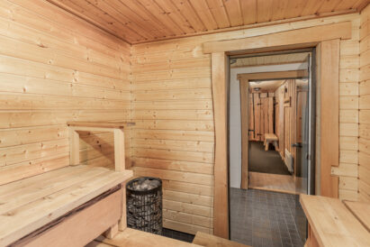 The electrically heated indoor sauna of Tavastia Privacy.
