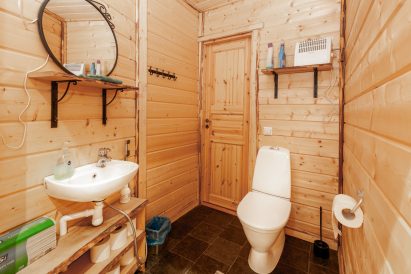 Toilet of Loppi Wilderness Villa.