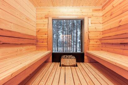 Loppi Luxus's electric-heated scenery sauna.